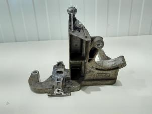 Gebruikte Motorrubber Volvo V50 (MW) 1.6 D2 16V Prijs € 24,00 Margeregeling aangeboden door GEJO Revisie & Onderdelen BV