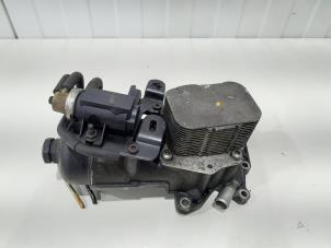 Gebruikte Oliefilterhuis Volvo V50 (MW) 1.6 D2 16V Prijs € 35,00 Margeregeling aangeboden door GEJO Revisie & Onderdelen BV