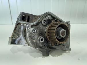 Gebruikte Hogedrukpomp Volvo V50 (MW) 1.6 D2 16V Prijs € 50,00 Margeregeling aangeboden door GEJO Revisie & Onderdelen BV