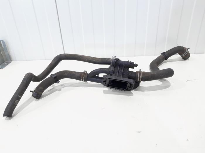 Gebruikte Thermostaathuis Volvo V50 (MW) 1.6 D2 16V Prijs € 24,00 Margeregeling aangeboden door GEJO Revisie & Onderdelen BV