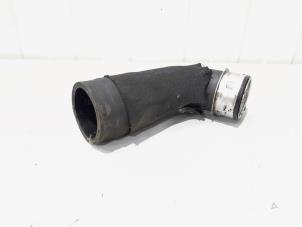Gebruikte Intercooler Slang Volkswagen Polo IV (9N1/2/3) 1.4 TDI 80 Prijs € 14,00 Margeregeling aangeboden door GEJO Revisie & Onderdelen BV