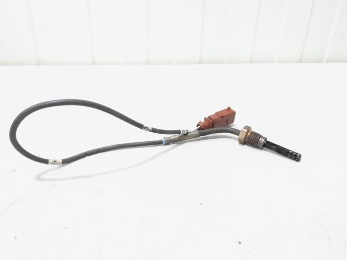 Gebruikte Uitlaat temperatuursensor Volkswagen Polo IV (9N1/2/3) 1.4 TDI 80 Prijs € 25,00 Margeregeling aangeboden door GEJO Revisie & Onderdelen BV