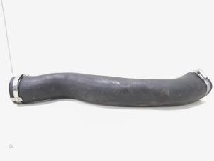 Gebruikte Intercooler Buis Volvo V50 (MW) 1.6 D2 16V Prijs € 20,00 Margeregeling aangeboden door GEJO Revisie & Onderdelen BV