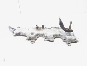 Gebruikte Kleppendeksel Renault Espace (JK) 2.0 16V Turbo Prijs € 20,00 Margeregeling aangeboden door GEJO Revisie & Onderdelen BV