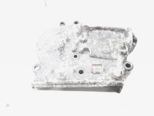 Gebruikte Distributiedeksel Renault Espace (JK) 2.0 16V Turbo Prijs € 24,00 Margeregeling aangeboden door GEJO Revisie & Onderdelen BV