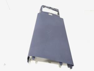 Gebruikte Middenstijl links Renault Espace (JK) 2.0 16V Turbo Prijs € 5,00 Margeregeling aangeboden door GEJO Revisie & Onderdelen BV