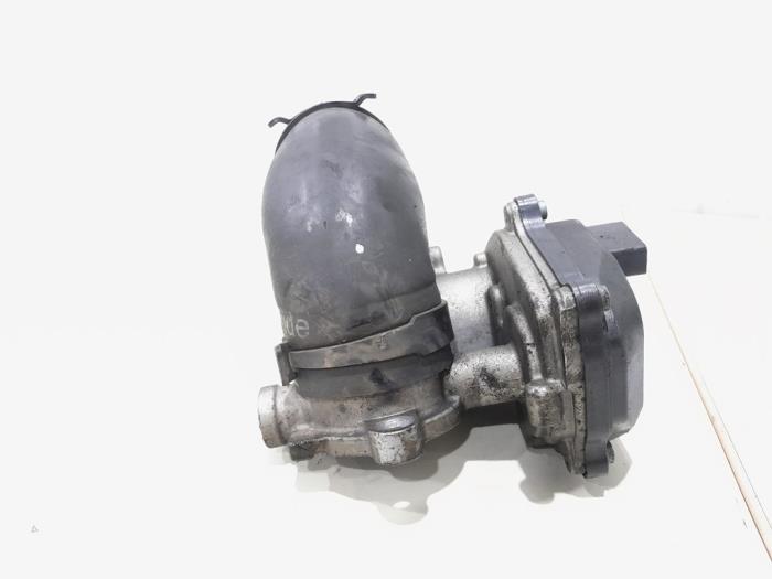 Gebruikte Uitlaat gasklep (EGR) Audi A3 Sportback (8VA/8VF) 1.6 TDI 16V Prijs € 14,00 Margeregeling aangeboden door GEJO Revisie & Onderdelen BV