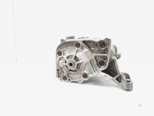 Gebruikte Oliepomp Audi A3 Sportback (8VA/8VF) 1.6 TDI 16V Prijs € 64,00 Margeregeling aangeboden door GEJO Revisie & Onderdelen BV