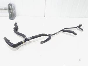 Gebruikte Waterpijp Audi A3 Sportback (8VA/8VF) 1.6 TDI 16V Prijs € 27,00 Margeregeling aangeboden door GEJO Revisie & Onderdelen BV