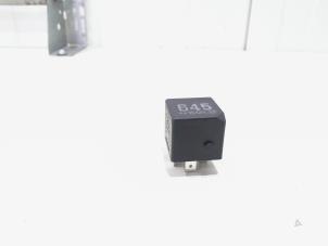 Gebruikte Relais Volkswagen Passat Variant (3G5) 1.6 TDI 16V Prijs € 3,00 Margeregeling aangeboden door GEJO Revisie & Onderdelen BV