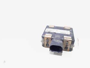 Gebruikte Radar sensor Volkswagen Passat Variant (3G5) 1.6 TDI 16V Prijs € 120,00 Margeregeling aangeboden door GEJO Revisie & Onderdelen BV