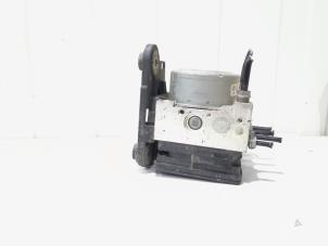 Gebruikte ABS Pomp Volkswagen Passat Variant (3G5) 1.6 TDI 16V Prijs € 124,00 Margeregeling aangeboden door GEJO Revisie & Onderdelen BV