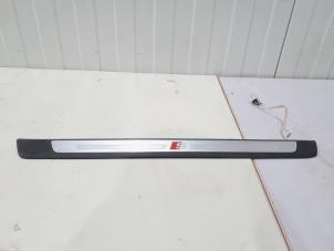 Gebruikte Sierstrip Audi A4 Avant (B9) 2.0 TDI Ultra 16V Prijs € 60,00 Margeregeling aangeboden door GEJO Revisie & Onderdelen BV