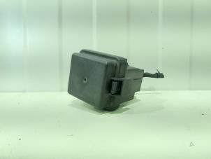 Gebruikte Relais Houder Audi A4 Avant (B9) 2.0 TDI Ultra 16V Prijs € 5,00 Margeregeling aangeboden door GEJO Revisie & Onderdelen BV