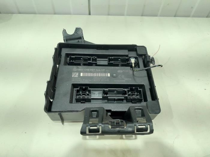 Gebruikte Computer Body Control Audi A6 Avant (C7) 3.0 TDI V6 24V biturbo Quattro Prijs € 90,00 Margeregeling aangeboden door GEJO Revisie & Onderdelen BV