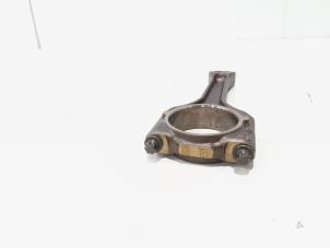 Gebruikte Drijfstang Audi TT (FV3/FVP) Prijs € 59,00 Margeregeling aangeboden door GEJO Revisie & Onderdelen BV