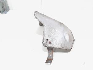 Gebruikte Afdekplaat diversen Renault Espace (JK) 2.0 16V Turbo Prijs € 10,00 Margeregeling aangeboden door GEJO Revisie & Onderdelen BV