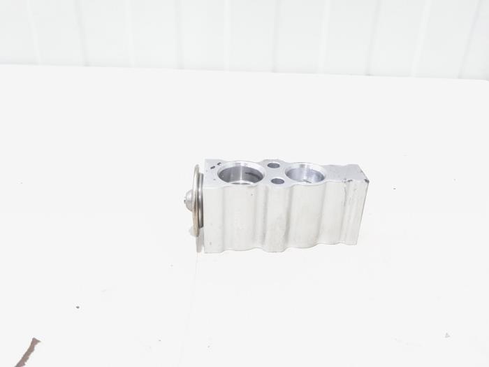 Gebruikte Airco expansieklep Suzuki Baleno (EW/FW) 1.2 Dual Jet 16V Prijs € 24,00 Margeregeling aangeboden door GEJO Revisie & Onderdelen BV