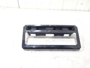 Gebruikte Dashboard sierlijst Volkswagen T-Cross 1.0 TSI 115 12V Prijs € 33,00 Margeregeling aangeboden door GEJO Revisie & Onderdelen BV