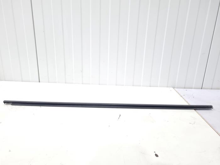 Gebruikte Diversen Volkswagen T-Cross 1.0 TSI 115 12V Prijs € 15,00 Margeregeling aangeboden door GEJO Revisie & Onderdelen BV
