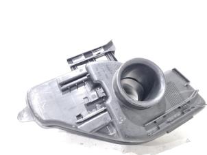 Gebruikte Luchtfilterhuis Peugeot RCZ (4J) 1.6 16V THP Prijs € 39,00 Margeregeling aangeboden door GEJO Revisie & Onderdelen BV