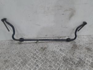 Gebruikte Stabilisatorstang voor Peugeot RCZ (4J) 1.6 16V THP Prijs € 30,00 Margeregeling aangeboden door GEJO Revisie & Onderdelen BV