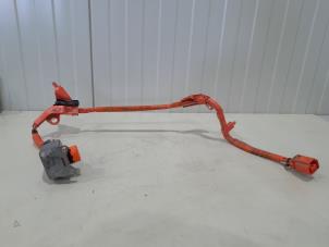 Gebruikte HV kabel (hoog voltage) Toyota C-HR (X1,X5) 1.8 16V Hybrid Prijs € 33,00 Margeregeling aangeboden door GEJO Revisie & Onderdelen BV