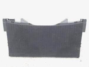 Gebruikte Krikset Audi A4 Avant (B9) 2.0 TDI Ultra 16V Prijs € 70,00 Margeregeling aangeboden door GEJO Revisie & Onderdelen BV