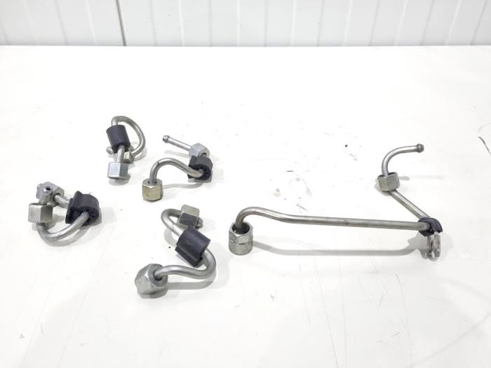 Gebruikte Dieselleiding Set Audi A4 Avant (B9) 2.0 TDI Ultra 16V Prijs € 49,00 Margeregeling aangeboden door GEJO Revisie & Onderdelen BV