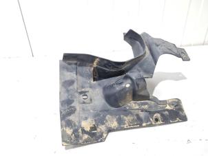 Gebruikte Spatlap Volvo V90 II (PW) 2.0 B4 16V Mild Hybrid Prijs € 5,00 Margeregeling aangeboden door GEJO Revisie & Onderdelen BV