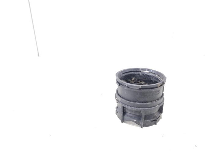 Gebruikte Intercooler Buis Volvo V90 II (PW) 2.0 B4 16V Mild Hybrid Prijs € 10,00 Margeregeling aangeboden door GEJO Revisie & Onderdelen BV