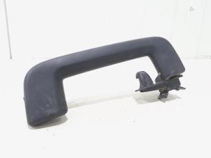 Gebruikte Handgreep Volvo V90 II (PW) 2.0 B4 16V Mild Hybrid Prijs € 34,95 Margeregeling aangeboden door GEJO Revisie & Onderdelen BV