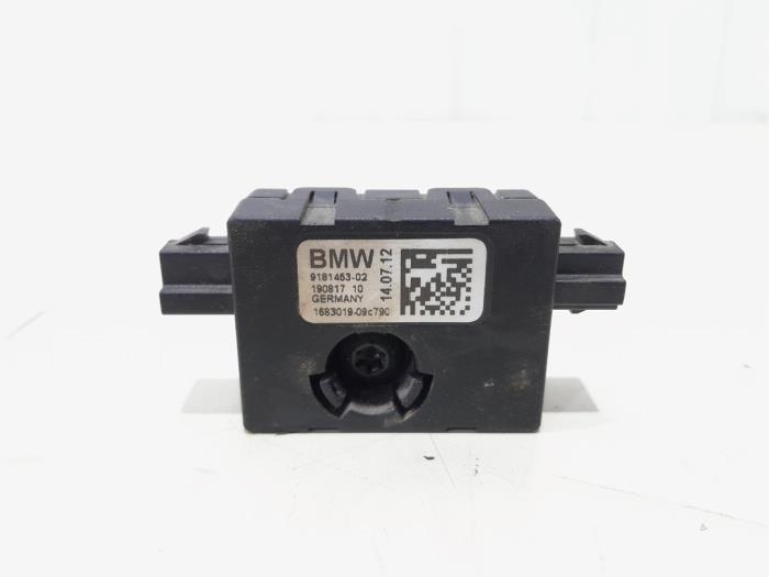 Gebruikte Antenne BMW X1 (E84) sDrive 18d 2.0 16V Prijs € 9,95 Margeregeling aangeboden door GEJO Revisie & Onderdelen BV