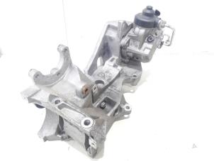 Gebruikte Dieselpomp Audi A6 Avant (C7) 3.0 TDI V6 24V biturbo Quattro Prijs € 149,00 Margeregeling aangeboden door GEJO Revisie & Onderdelen BV