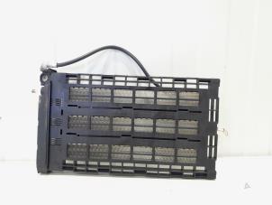 Gebruikte Kachel Verwarmingselement BMW X1 (E84) sDrive 18d 2.0 16V Prijs € 18,00 Margeregeling aangeboden door GEJO Revisie & Onderdelen BV