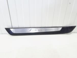 Gebruikte Afdeklijst dorpel links BMW X1 (E84) sDrive 18d 2.0 16V Prijs € 23,95 Margeregeling aangeboden door GEJO Revisie & Onderdelen BV