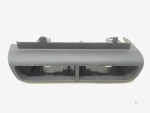 Gebruikte Steun (diversen) Audi A1 Sportback (8XA/8XF) 1.6 TDI 16V Prijs € 12,00 Margeregeling aangeboden door GEJO Revisie & Onderdelen BV