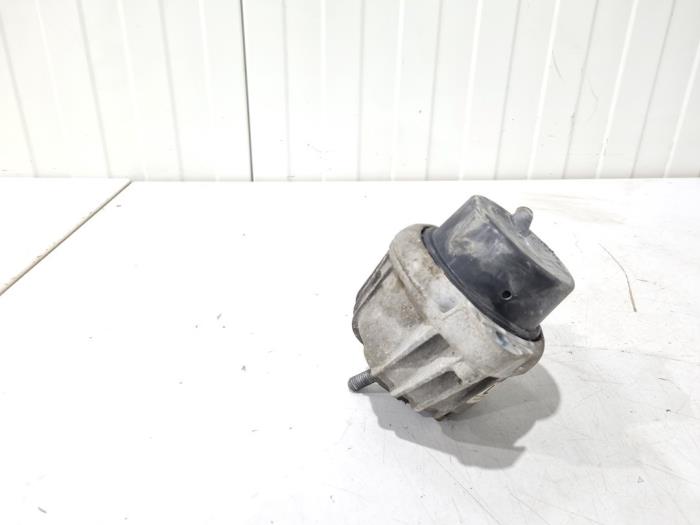 Gebruikte Motorrubber BMW X1 (E84) sDrive 18d 2.0 16V Prijs € 7,00 Margeregeling aangeboden door GEJO Revisie & Onderdelen BV