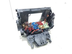 Gebruikte Zekeringkast Audi A1 Sportback (8XA/8XF) 1.6 TDI 16V Prijs € 24,95 Margeregeling aangeboden door GEJO Revisie & Onderdelen BV