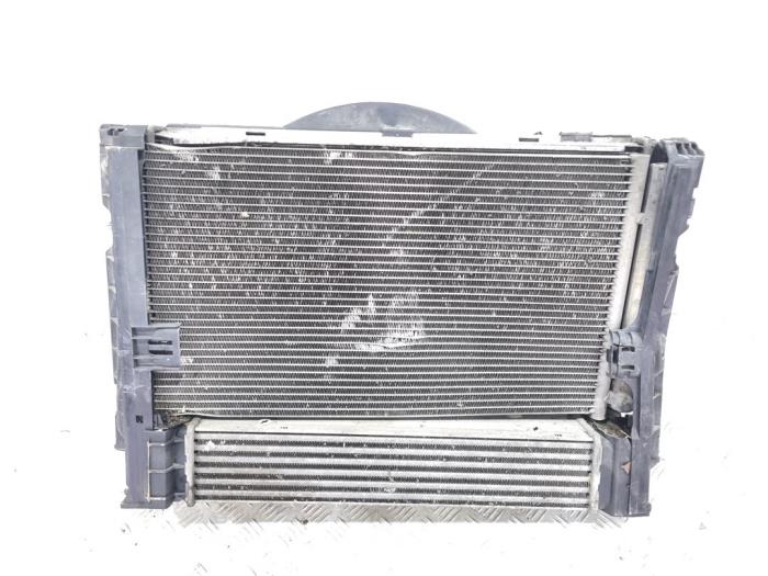 Koelerset van een BMW X1 (E84) sDrive 18d 2.0 16V 2012