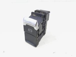 Gebruikte Handrem schakelaar Audi SQ5 (8RB) 3.0 TDI V6 24V Prijs € 7,95 Margeregeling aangeboden door GEJO Revisie & Onderdelen BV