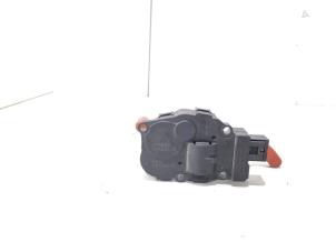 Gebruikte Kachelklep Motor Audi SQ5 (8RB) 3.0 TDI V6 24V Prijs € 9,00 Margeregeling aangeboden door GEJO Revisie & Onderdelen BV