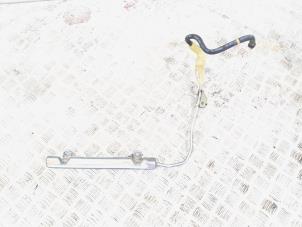 Gebruikte Brandstofleiding Toyota C-HR (X1,X5) 1.8 16V Hybrid Prijs € 50,00 Margeregeling aangeboden door GEJO Revisie & Onderdelen BV