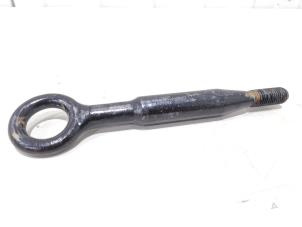 Gebruikte Sleepoog voor Lynk &amp; Co 01 1.5 PHEV Prijs € 17,95 Margeregeling aangeboden door GEJO Revisie & Onderdelen BV