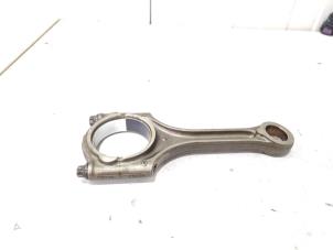 Gebruikte Drijfstang Lynk &amp; Co 01 1.5 PHEV Prijs € 150,00 Margeregeling aangeboden door GEJO Revisie & Onderdelen BV