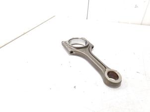 Gebruikte Drijfstang Lynk &amp; Co 01 1.5 PHEV Prijs € 150,00 Margeregeling aangeboden door GEJO Revisie & Onderdelen BV