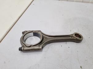 Gebruikte Drijfstang Lynk &amp; Co 01 1.5 PHEV Prijs € 150,00 Margeregeling aangeboden door GEJO Revisie & Onderdelen BV