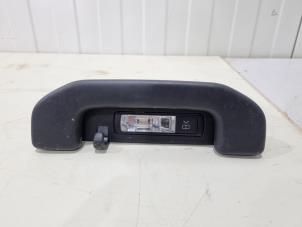 Gebruikte Handgreep Mercedes GLC (X253) 2.0 C-220d 16V 4-Matic Prijs € 9,00 Margeregeling aangeboden door GEJO Revisie & Onderdelen BV