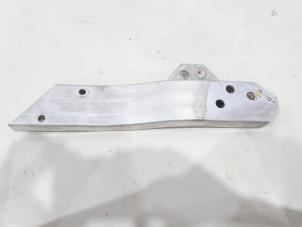 Gebruikte Frontbalk Mercedes GLC (X253) 2.0 C-220d 16V 4-Matic Prijs € 29,00 Margeregeling aangeboden door GEJO Revisie & Onderdelen BV