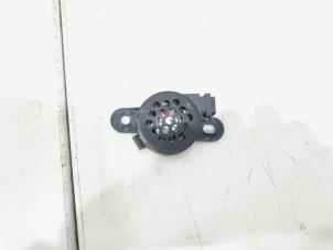 Gebruikte Luidspreker Mercedes GLC (X253) 2.0 C-220d 16V 4-Matic Prijs € 18,99 Margeregeling aangeboden door GEJO Revisie & Onderdelen BV